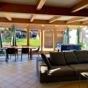 Apartment Kleines Reihenhaus Im Chiemgau, Siegsdorf